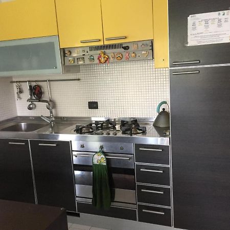 Casa Delle Sorprese Apartment Pescara Bagian luar foto