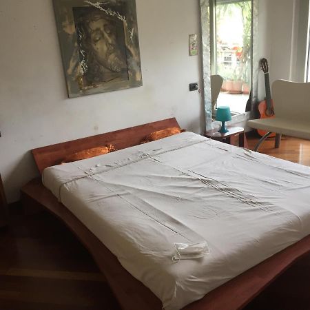 Casa Delle Sorprese Apartment Pescara Bagian luar foto